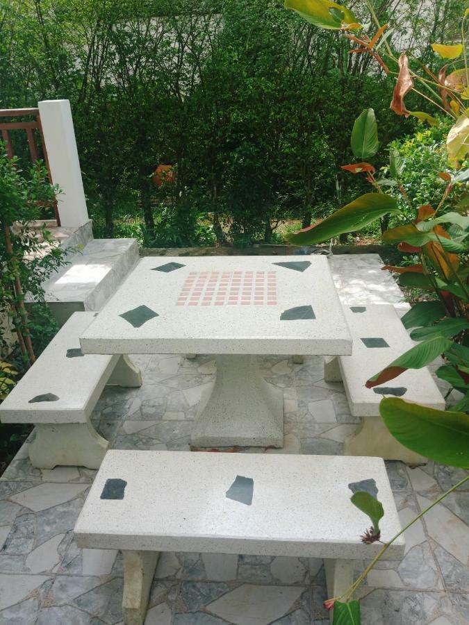 Hibiscus Cottage Ко Чанг Экстерьер фото